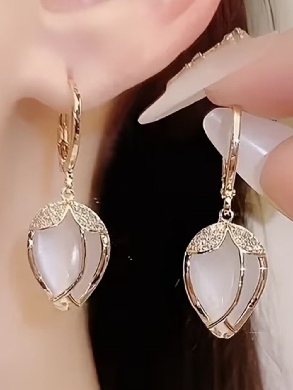 Tulip Earring Set. Fashion/NWT.